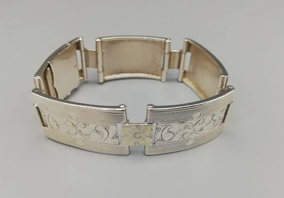 Starožitný stříbrný náramek 38,20g délka 18,5 cm