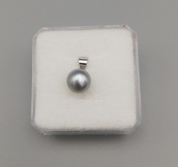 Stříbrný přívěsek 0,90g perla