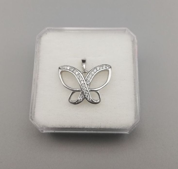 Stříbrný přívěsek 1,65g motýl
