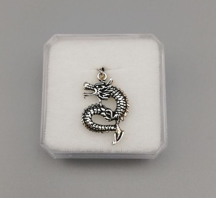 Stříbrný přívěsek 2,55g drak