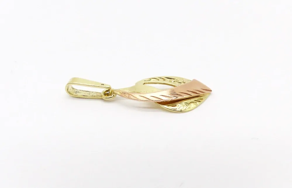 Zlatý přívěsek 0,75g, 17x 8mm