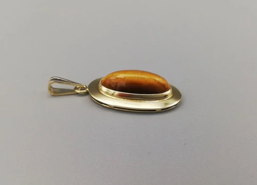 Zlatý přívěsek 3,95g s tygřím okem