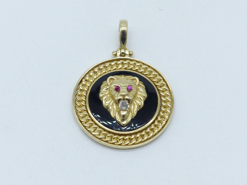 Zlatý přívěsek 5,05g průměr 22,8 mm