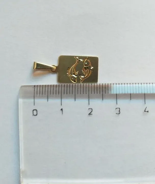 Zlatý přívěsek 0,95g, Ryby