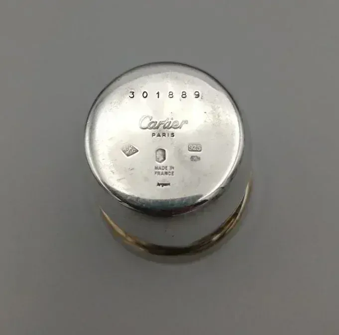 Luxusní stříbrný tác s panáky Cartier model Trinity