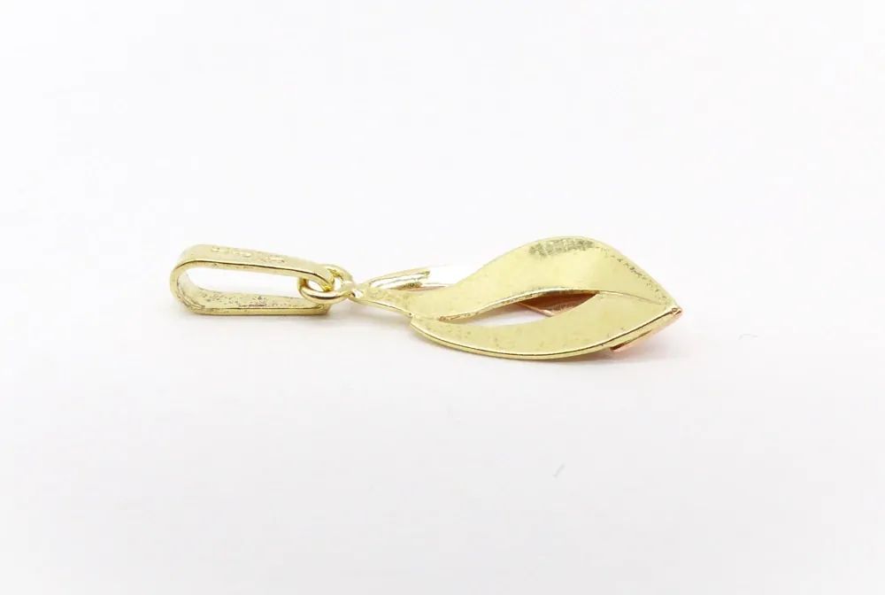 Zlatý přívěsek 0,75g, 17x 8mm