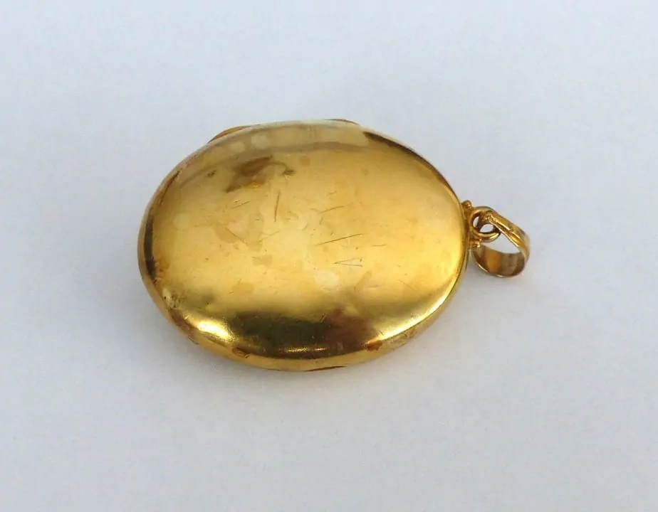 Zlatý medailon 18,80g, 55x34mm, perly