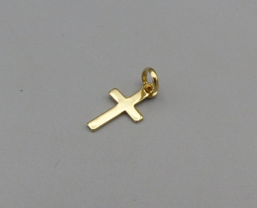 Zlatý přívěsek křížek 0,40g