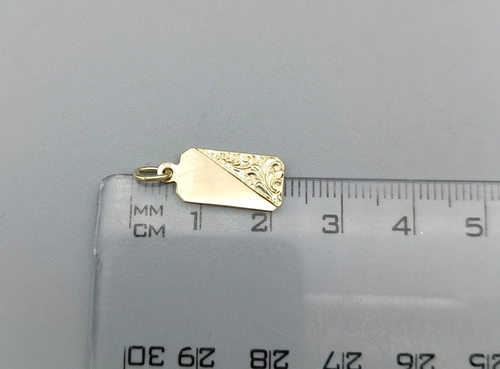 Zlatý přívěsek 0,90g destička