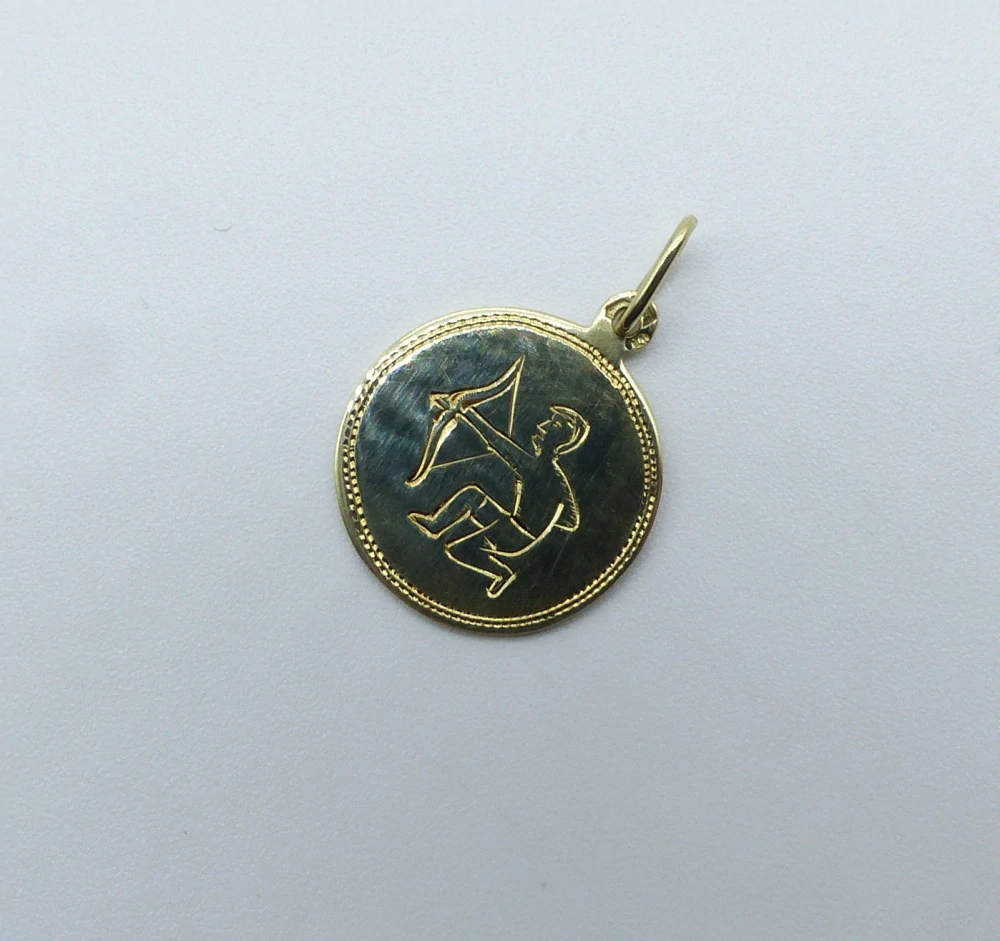 Zlatý přívěsek 1,50g Střelec
