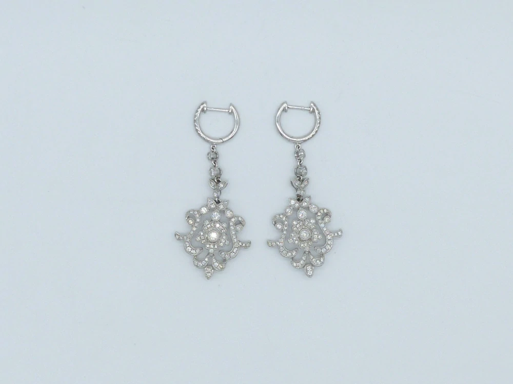 Zlaté náušnice 9,62g, diamanty