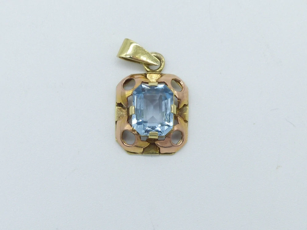Zlatý přívěsek 2,30g