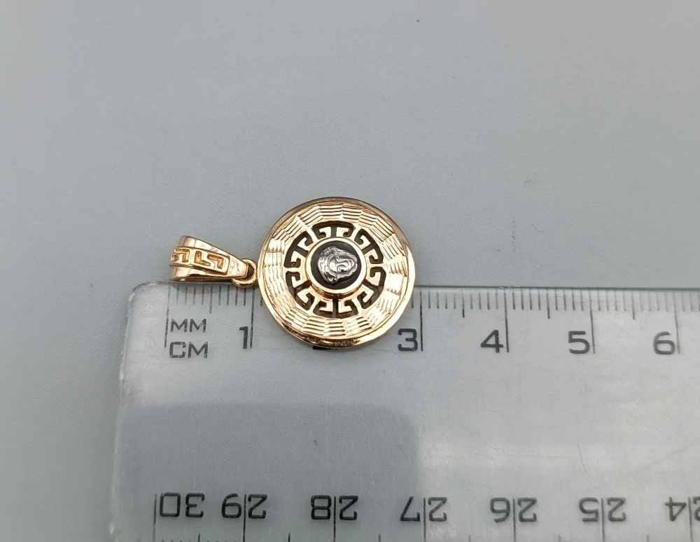 Zlatý přívěsek 4,35g