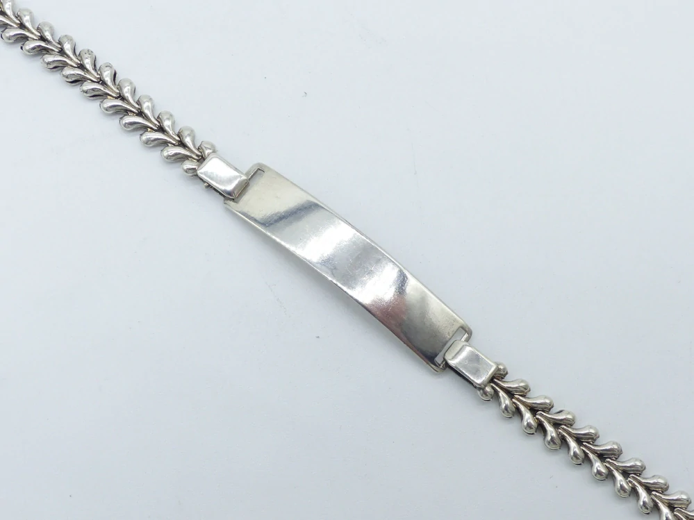 Stříbrný náramek 6g délka 16 cm