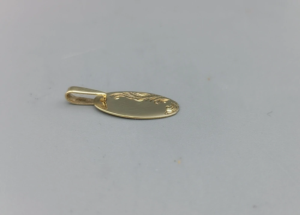 Zlatý přívěsek 0,95g ovál