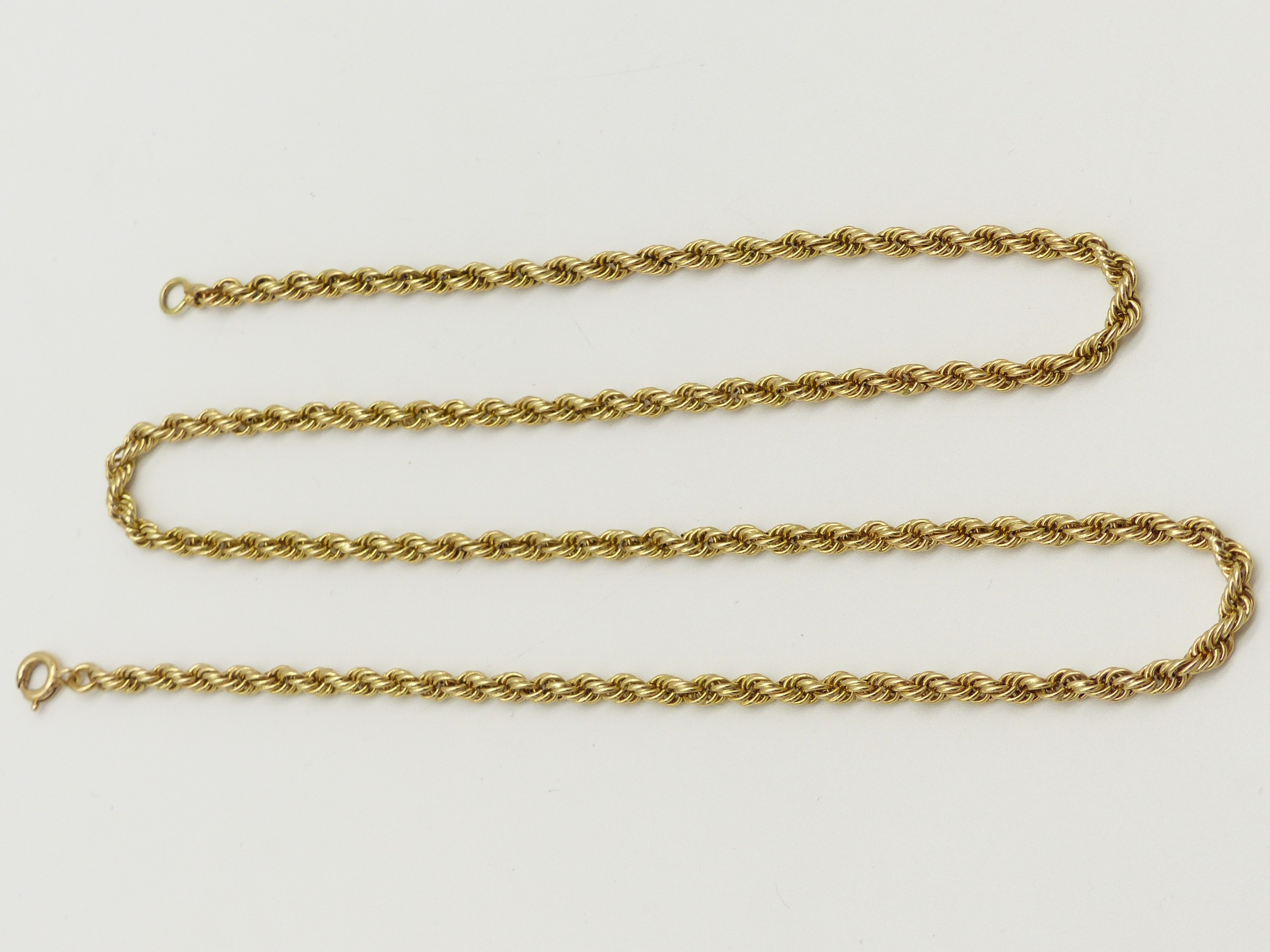 Zlatý řetízek 8,90g délka 50 cm