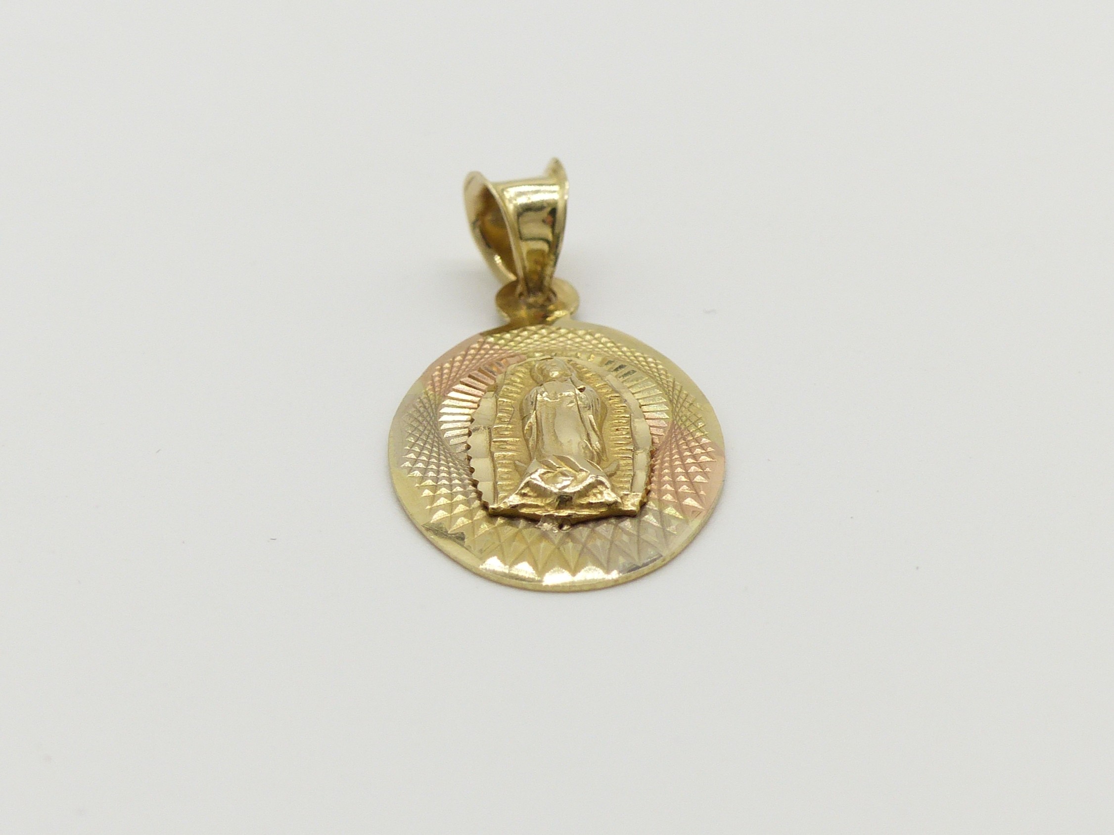 Zlatý přívěsek 1,35g madonka