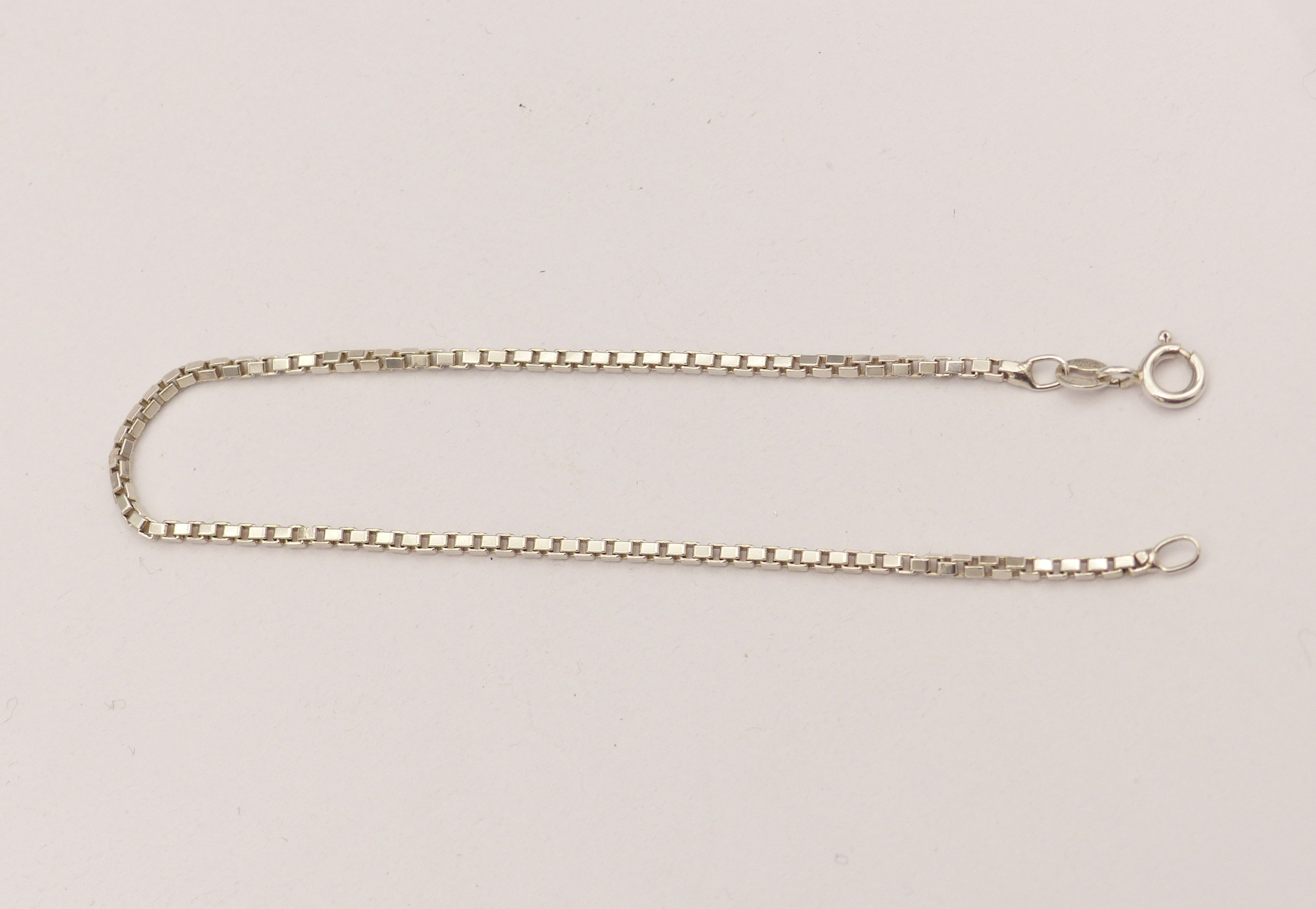 Stříbrný náramek 3,35g délka 20 cm