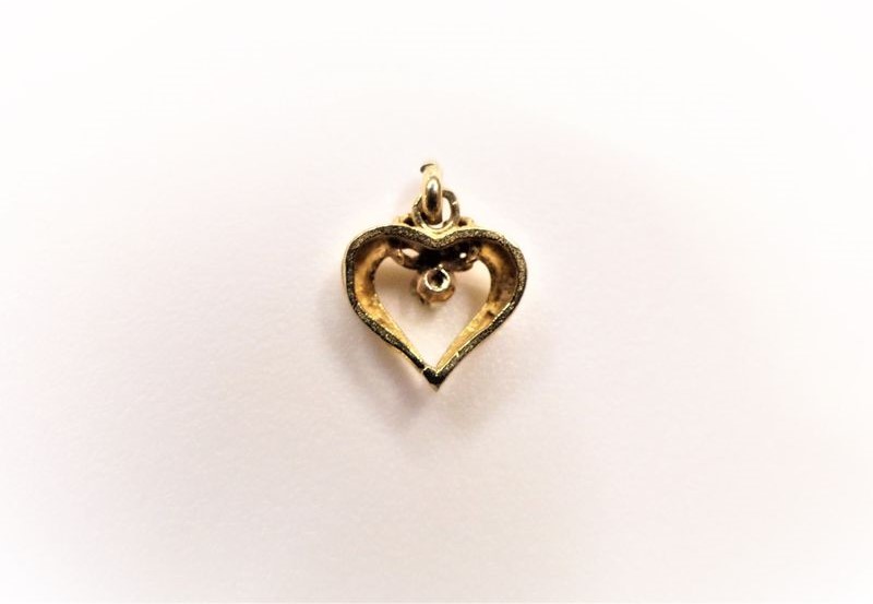 Zlatý přívěsek 0,95g s diamantem