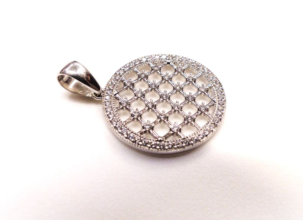 Zlatý přívěsek 3,95g, průměr 24mm