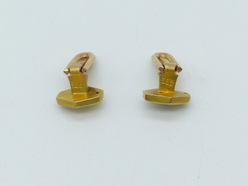Zlaté knoflíčky 2,15g