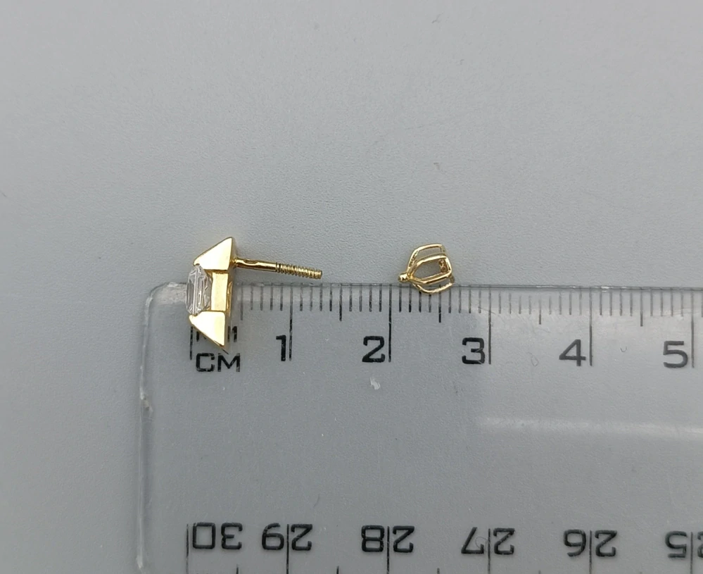 Zlaté náušnice 3,70g zapínání na šroubek