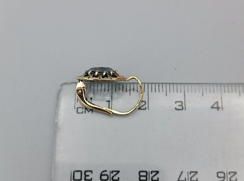 Zlaté náušnice 2,60g, zapínání na patent