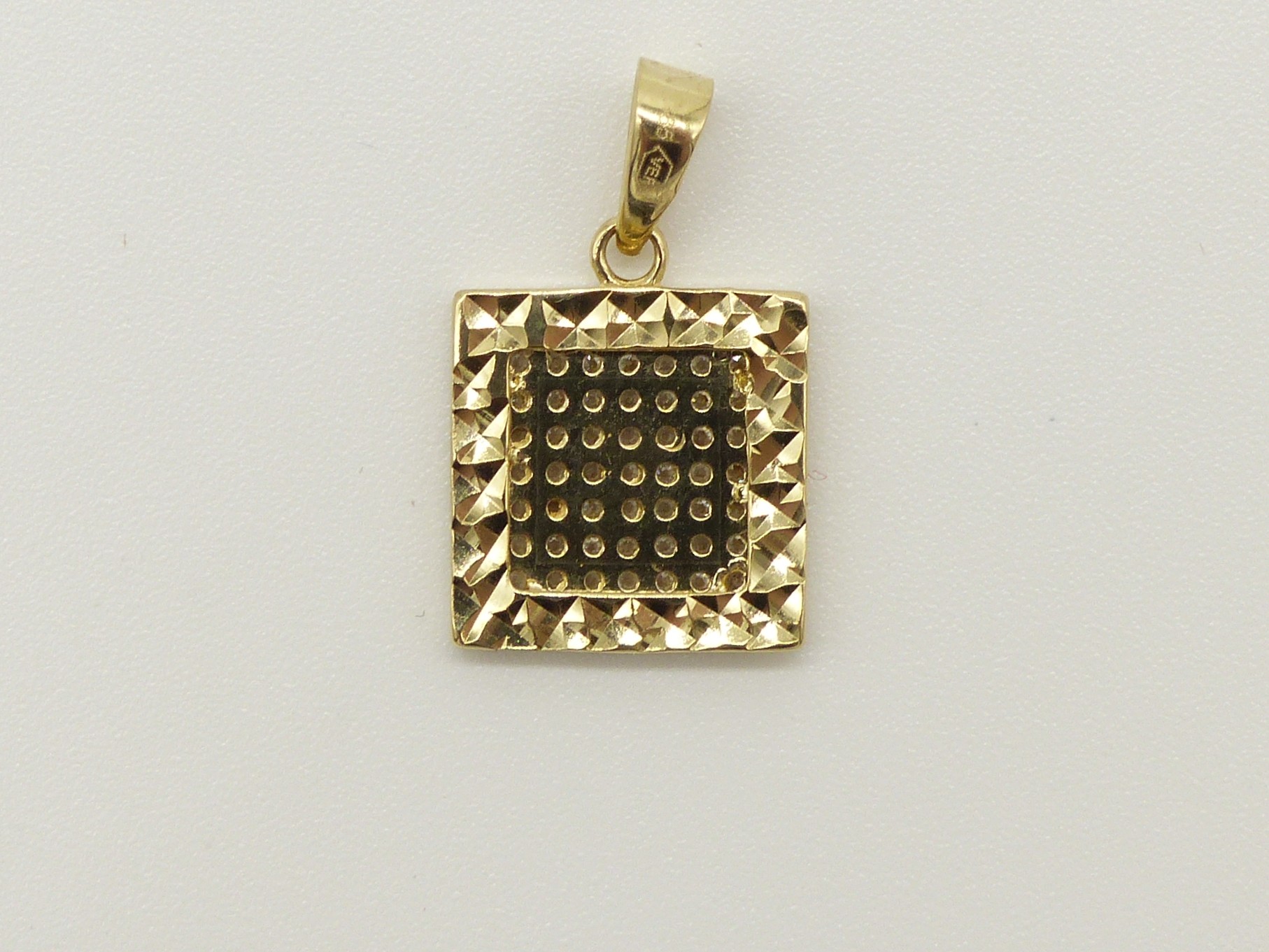 Zlatý přívěsek 1,55g