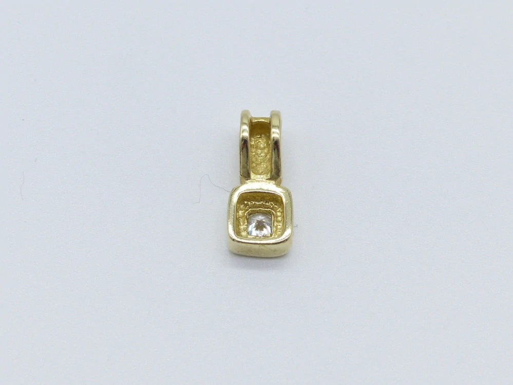 Zlatý přívěsek 1,30g 