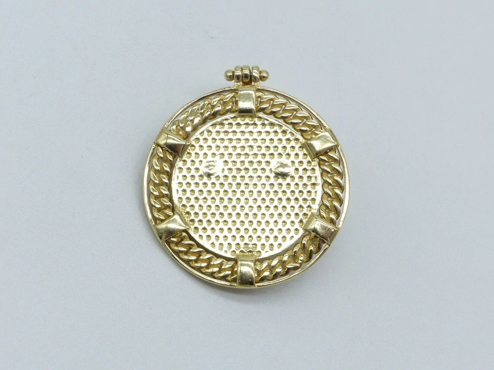 Zlatý přívěsek 5,05g průměr 22,8 mm