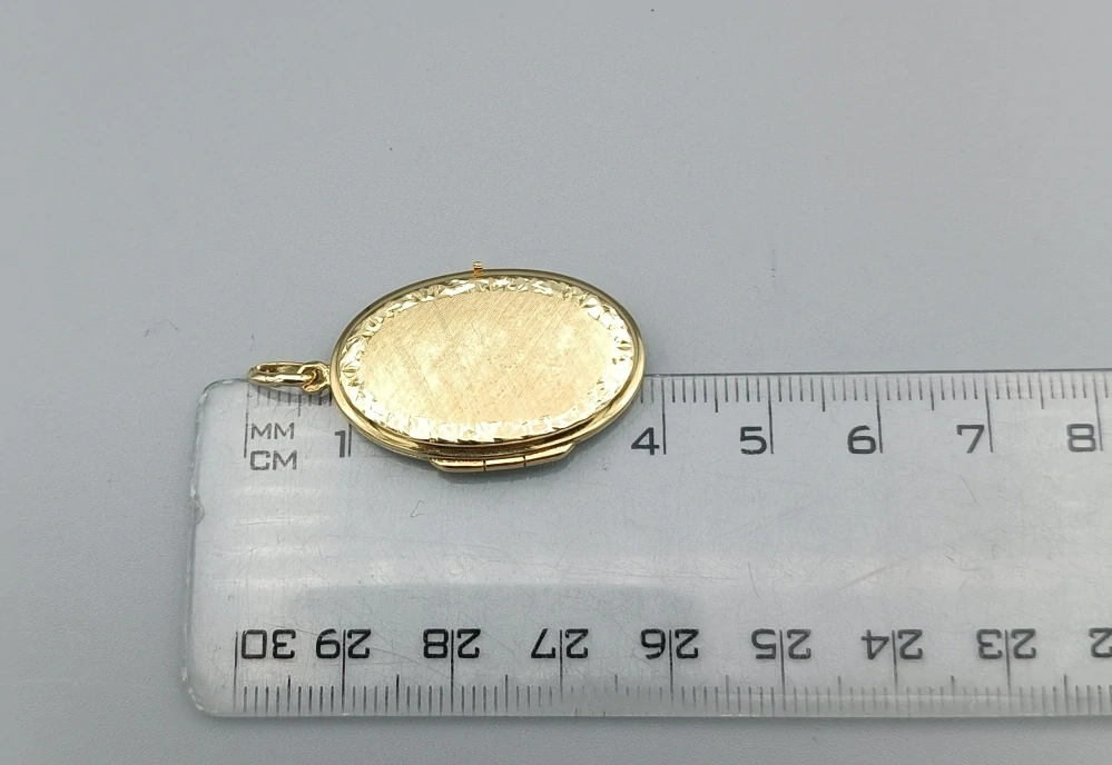 Zlatý přívěsek 4,75g, medailon
