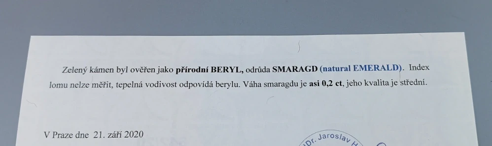 Zlatá brož s diamanty, safír, rubín, smaragd 7,35g