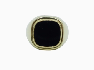 Zlatý prsten 7,30g velikost 65